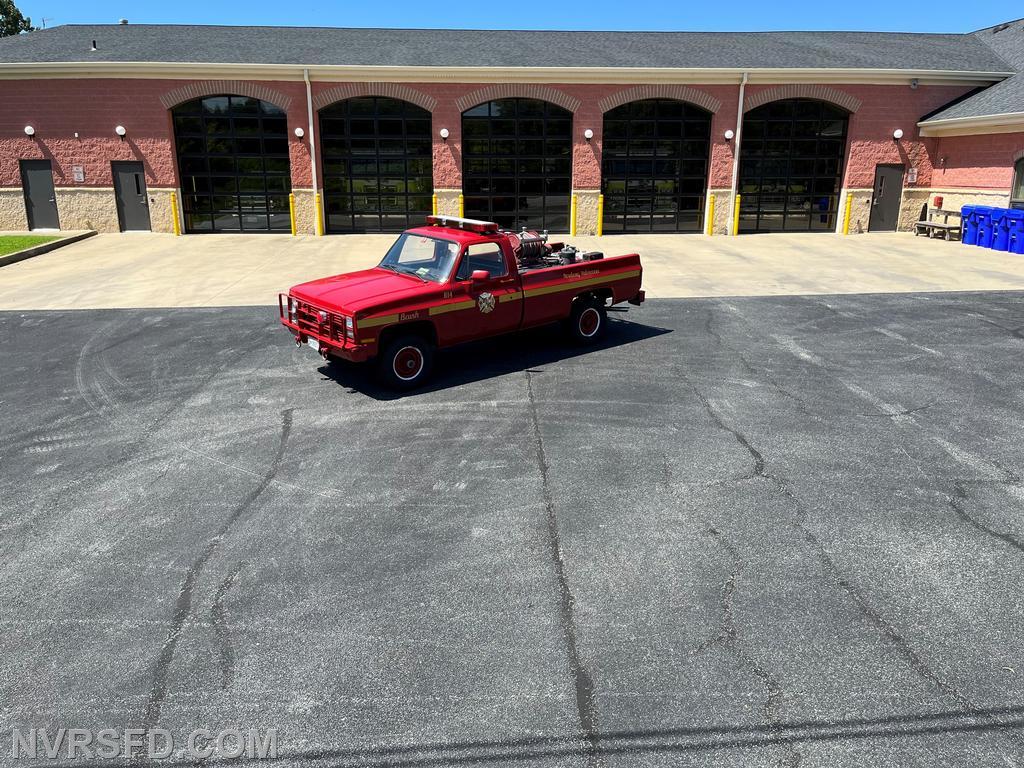 Brush 14 is a 1986 Chevrolet K20. It has a 150 gallon capacity tank with 100 gallons being water and 50 being foam. B14 also has a variety of brush fire tools and equipment.